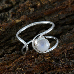 Nari Luxurious White Solitaire Ring