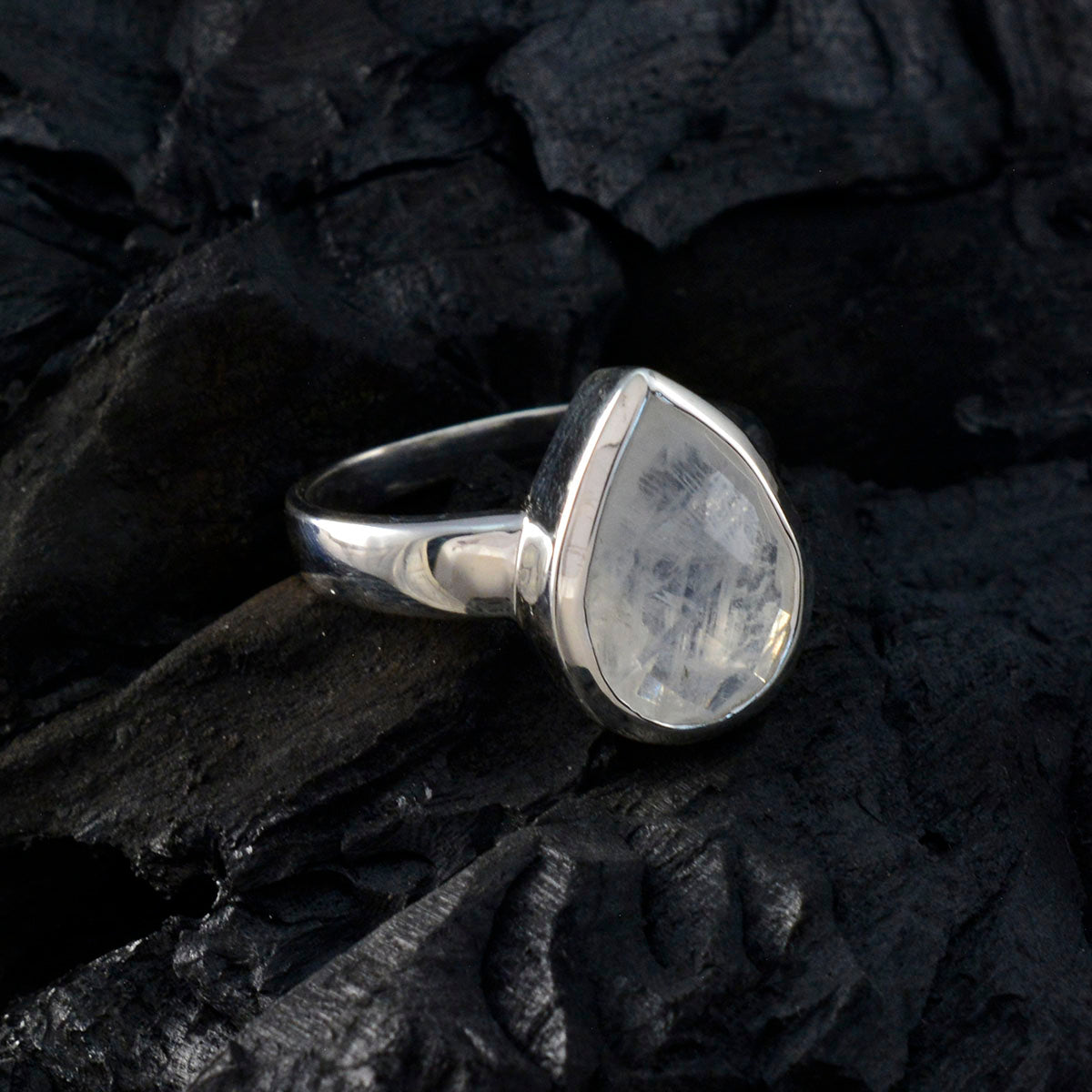 Laura valentine White Solitaire Ring