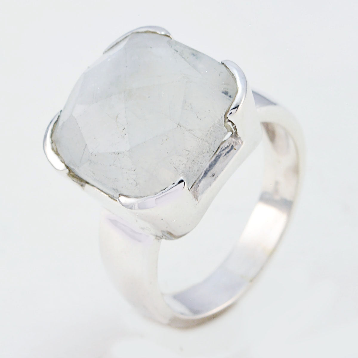 Violet Armor White Solitaire Ring
