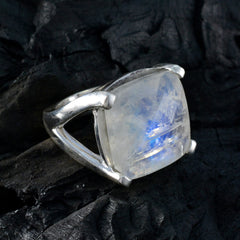 Hannah Vintage White Solitaire Ring