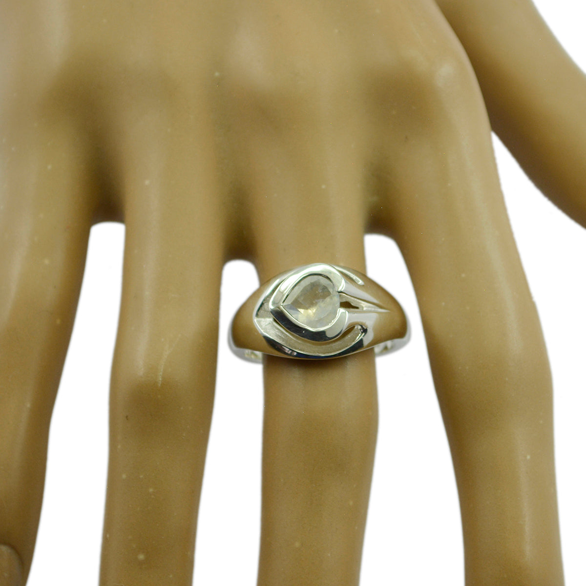 Leah Graceful White Solitaire Ring