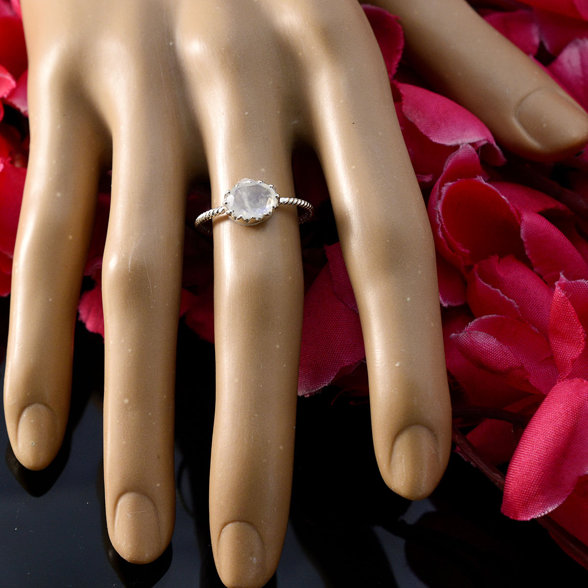 Maria Twist White Solitaire Ring