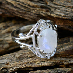 Putri Modern White Solitaire Ring