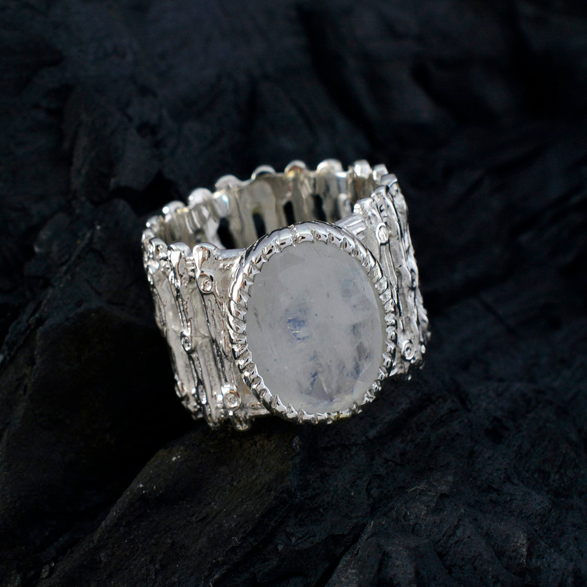 Clara Armor White Solitaire Band
