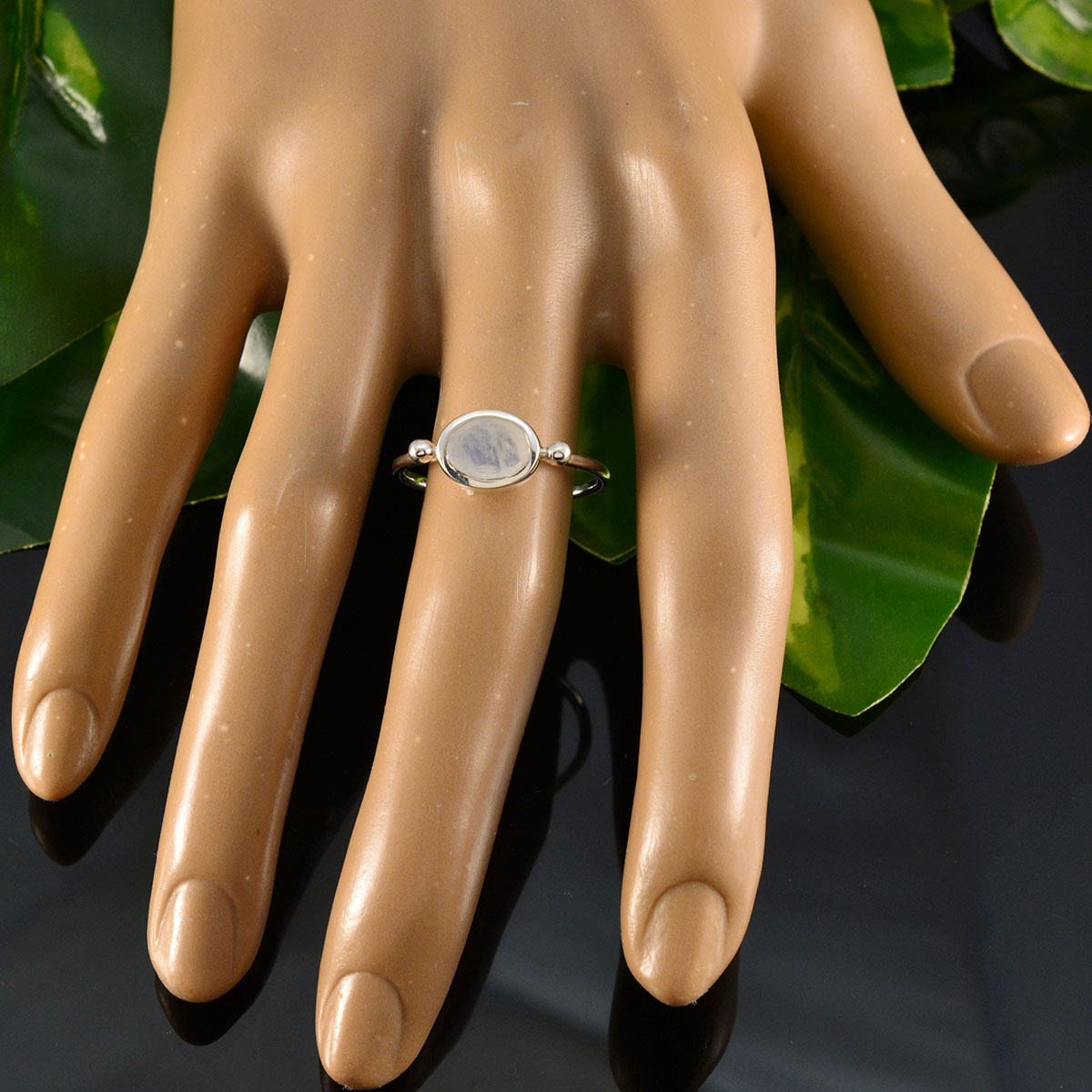 Chen Contemporary White Solitaire Ring