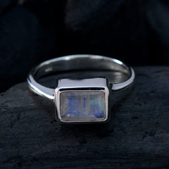 Araya Luxurious White Solitaire Ring