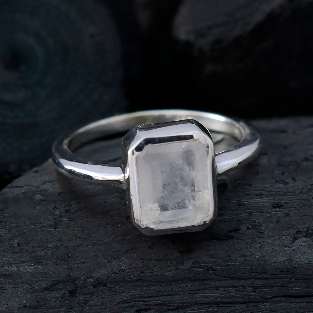 Ji-eun Boho White Solitaire Ring