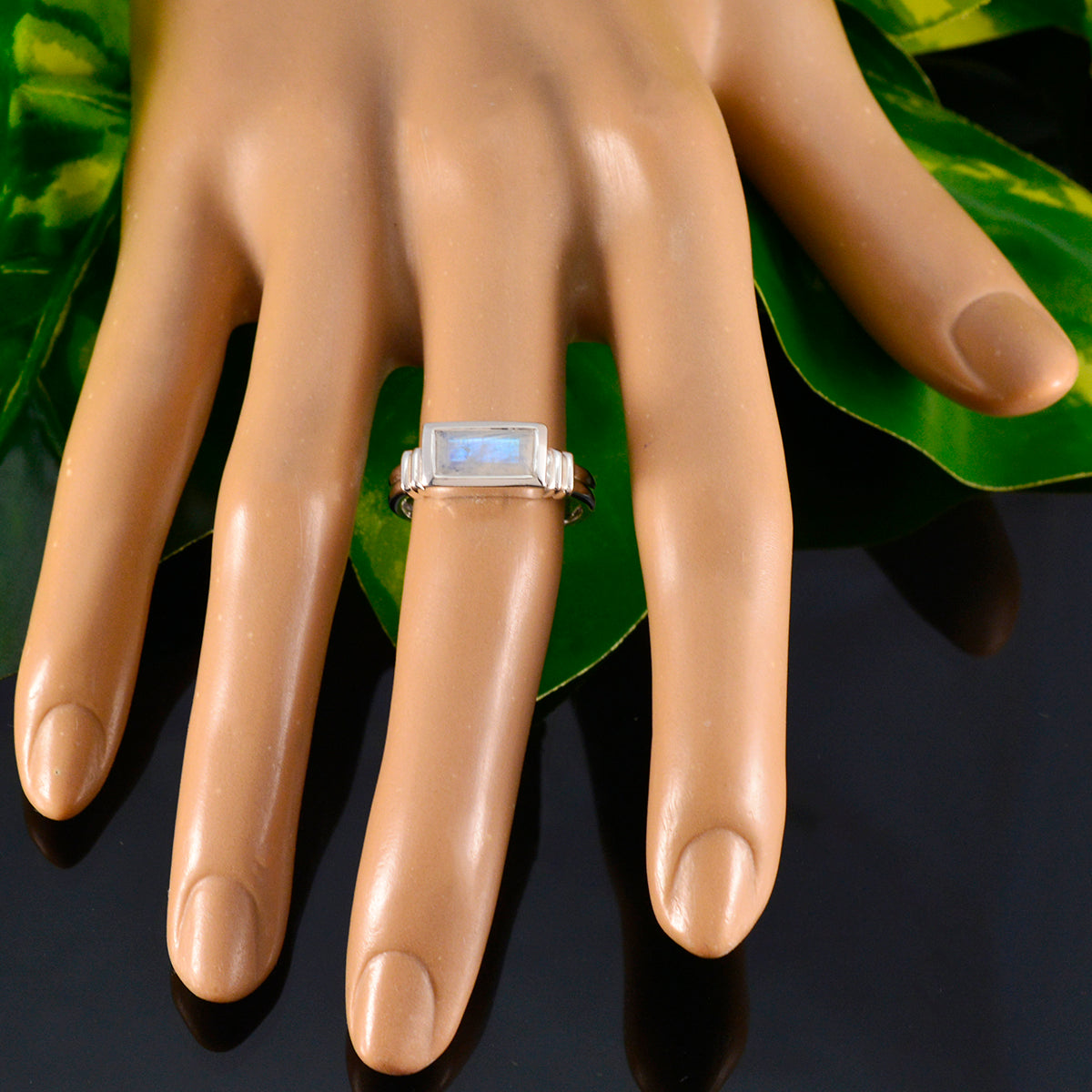 Mariana Fairytale White Solitaire Ring