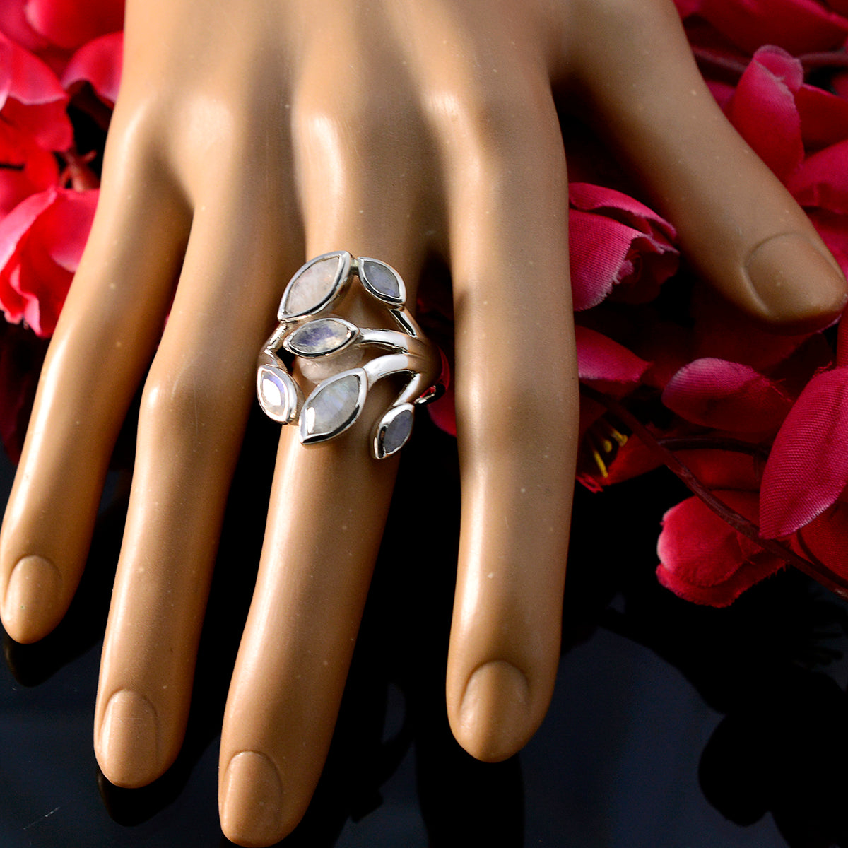 Freya Leafy White Hexa Ring