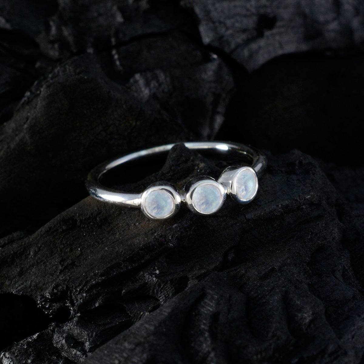 Ling Sophisticated White multiple Ring