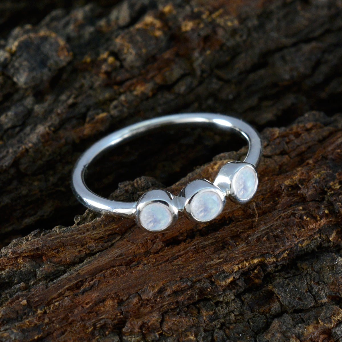 Ling Sophisticated White multiple Ring