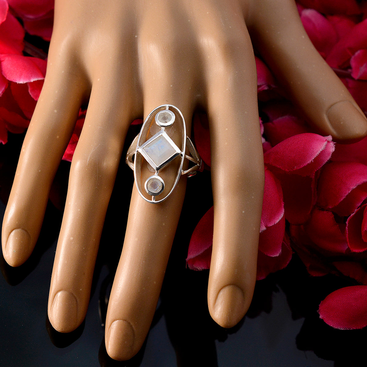 Lily Contemporary White Trilogy Ring