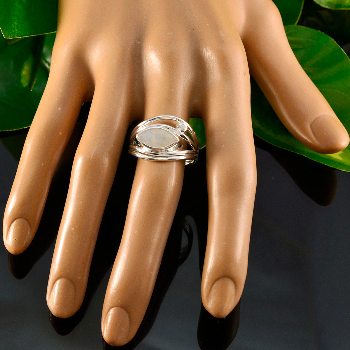Saanvi Love White Toi et Moi Ring