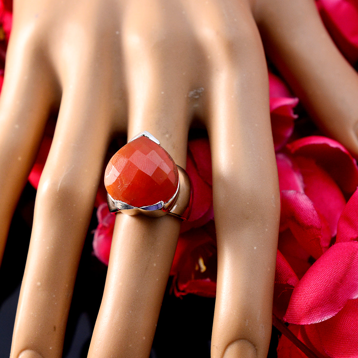 Tereza valentine Red Solitaire Ring