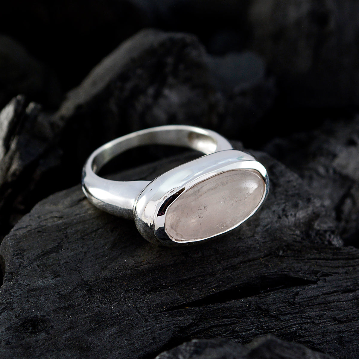 Ananya Glamorous Pink Solitaire Ring