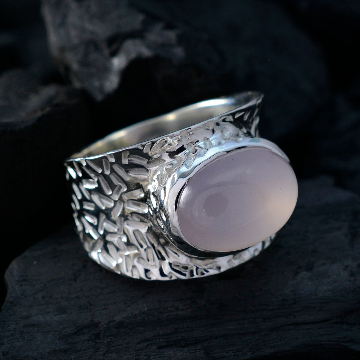 Lili engravings Pink Solitaire Ring