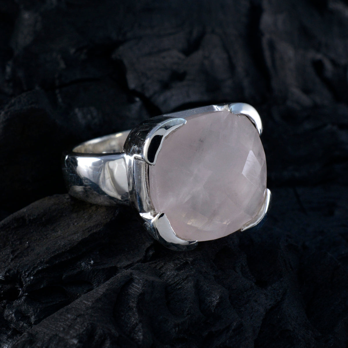 Eliza Victorian Pink Solitaire Ring