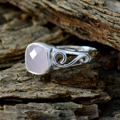 Sakura Luxurious Pink Solitaire Ring