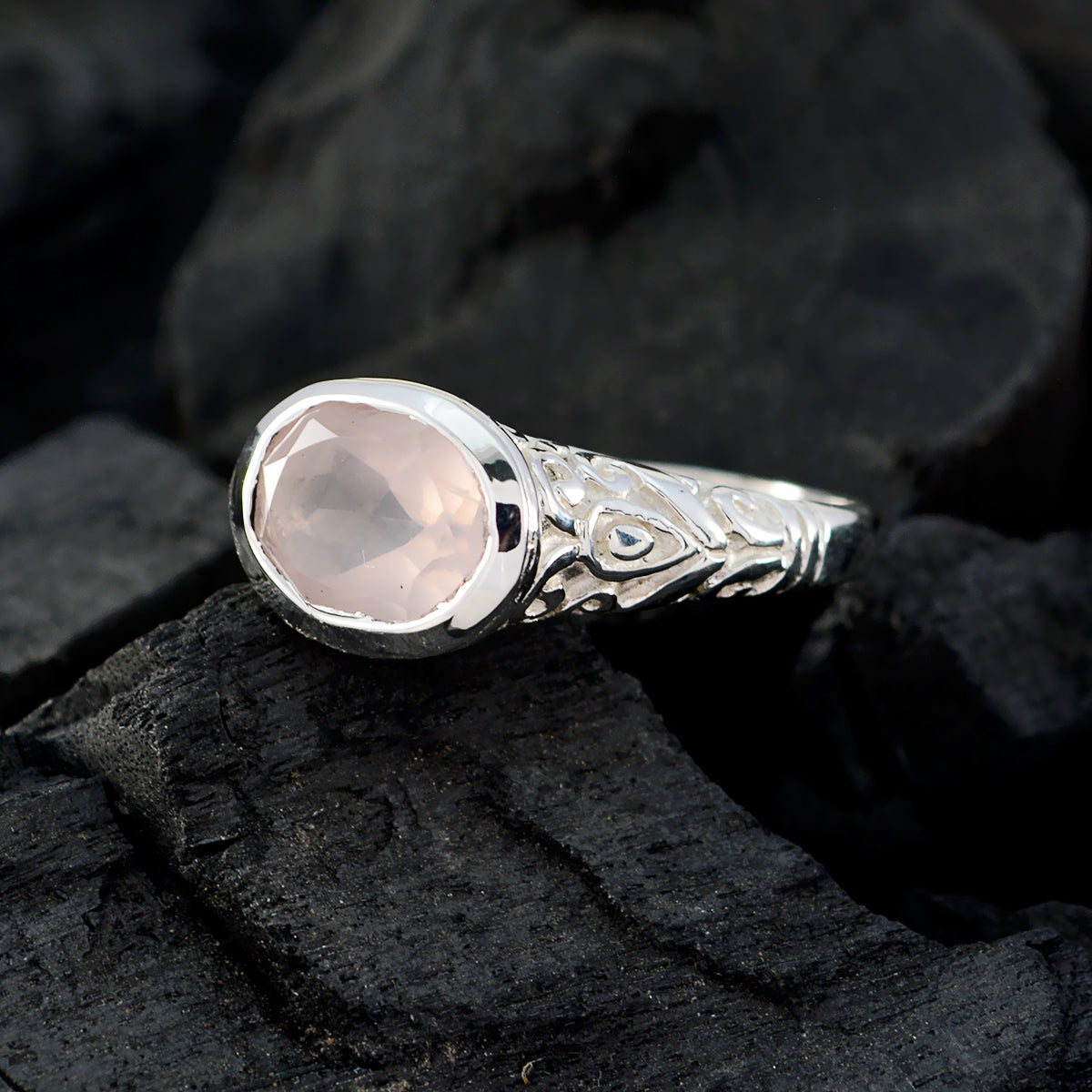 Araya Art Deco Pink Solitaire Ring