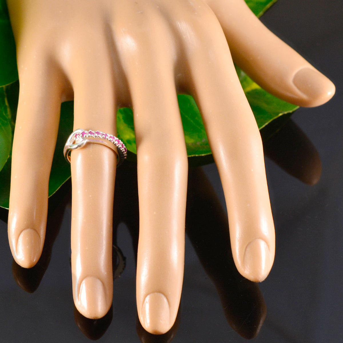 Nisa Contemporary Red multiple Ring