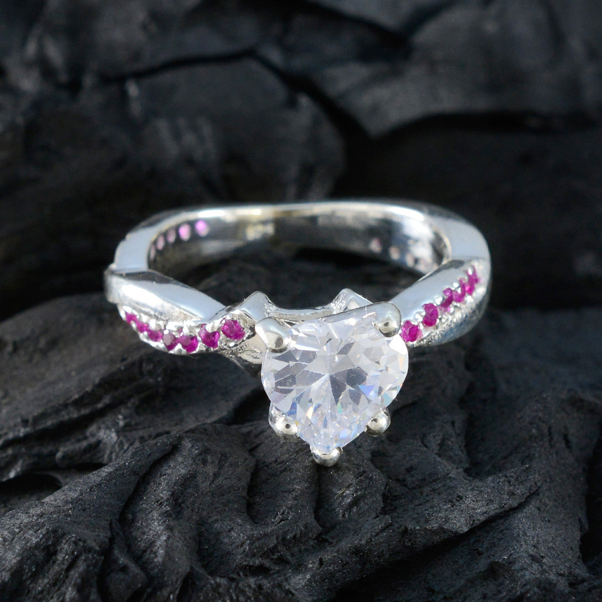 Zoe Glamorous Red Halo Ring