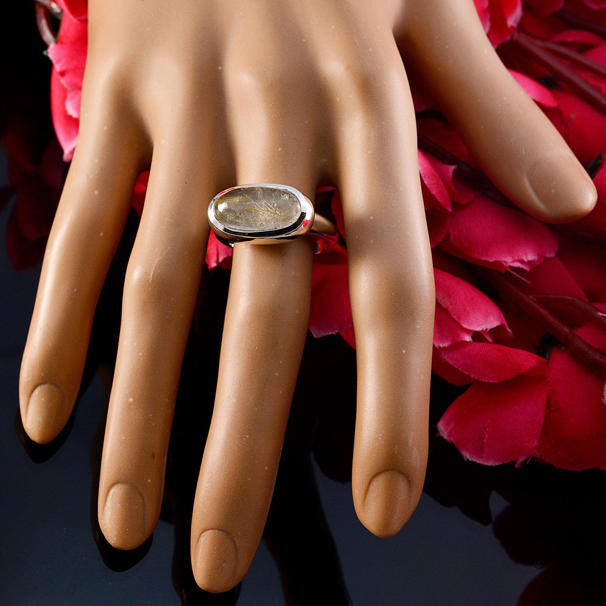 Alejandra Sophisticated Golden Solitaire Ring