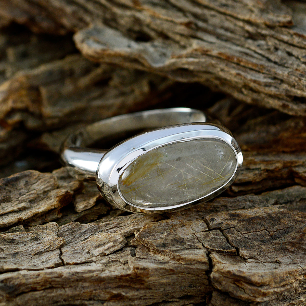 Alejandra Sophisticated Golden Solitaire Ring