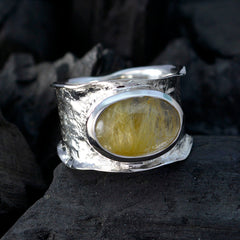 Camila Oversized Golden Solitaire Band
