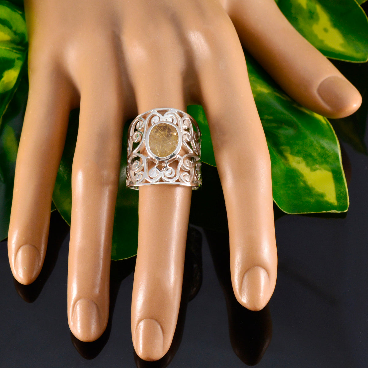 Saanvi Filigree Golden Solitaire Ring