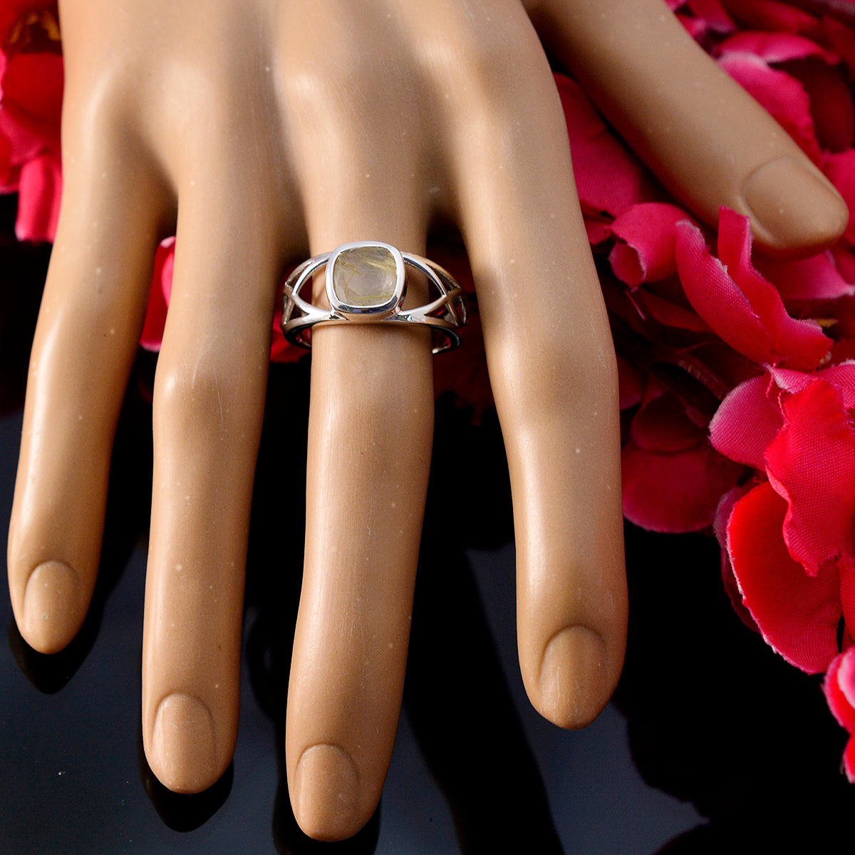 Ines Contemporary Black Solitaire Ring