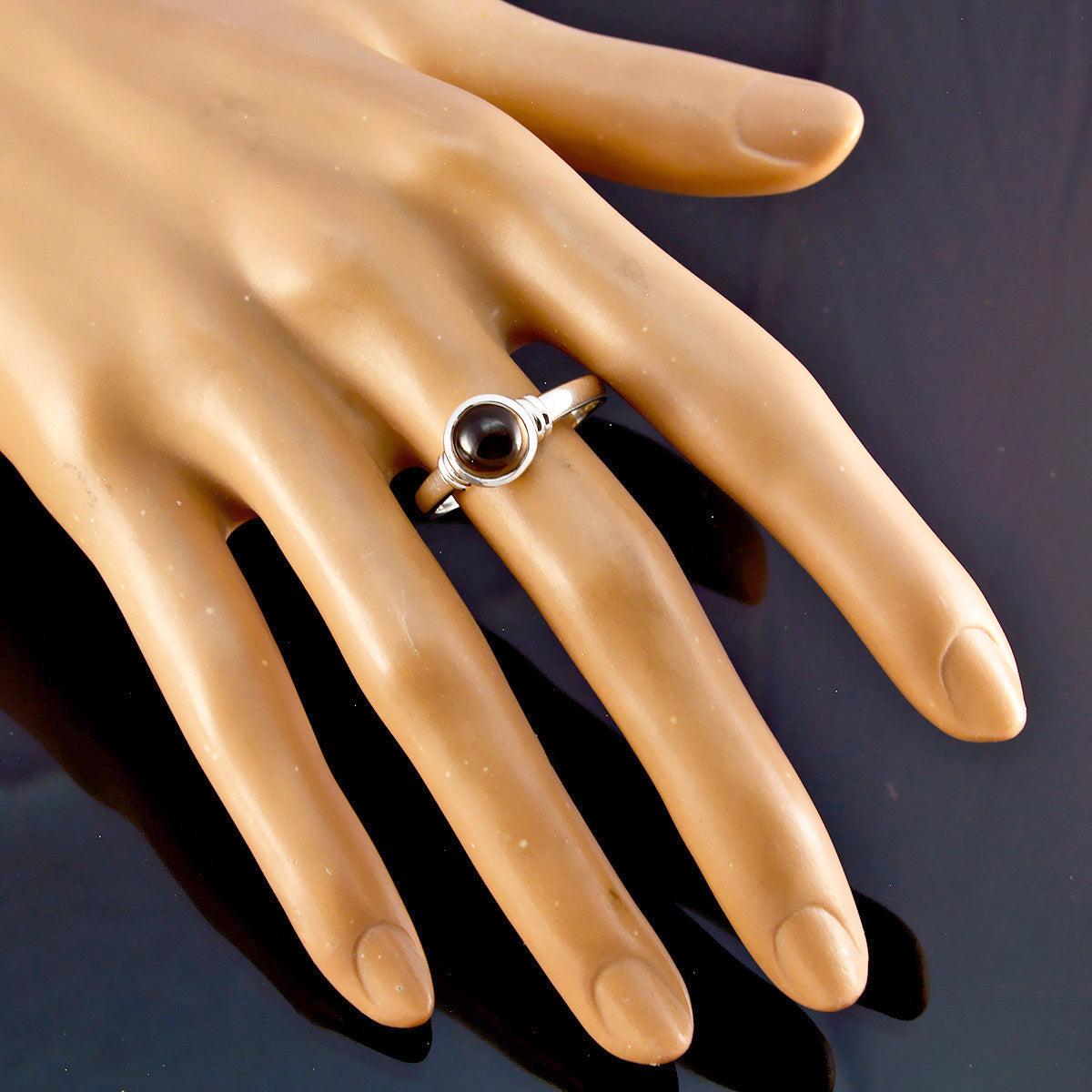 Pilar Feminine Brown Solitaire Ring