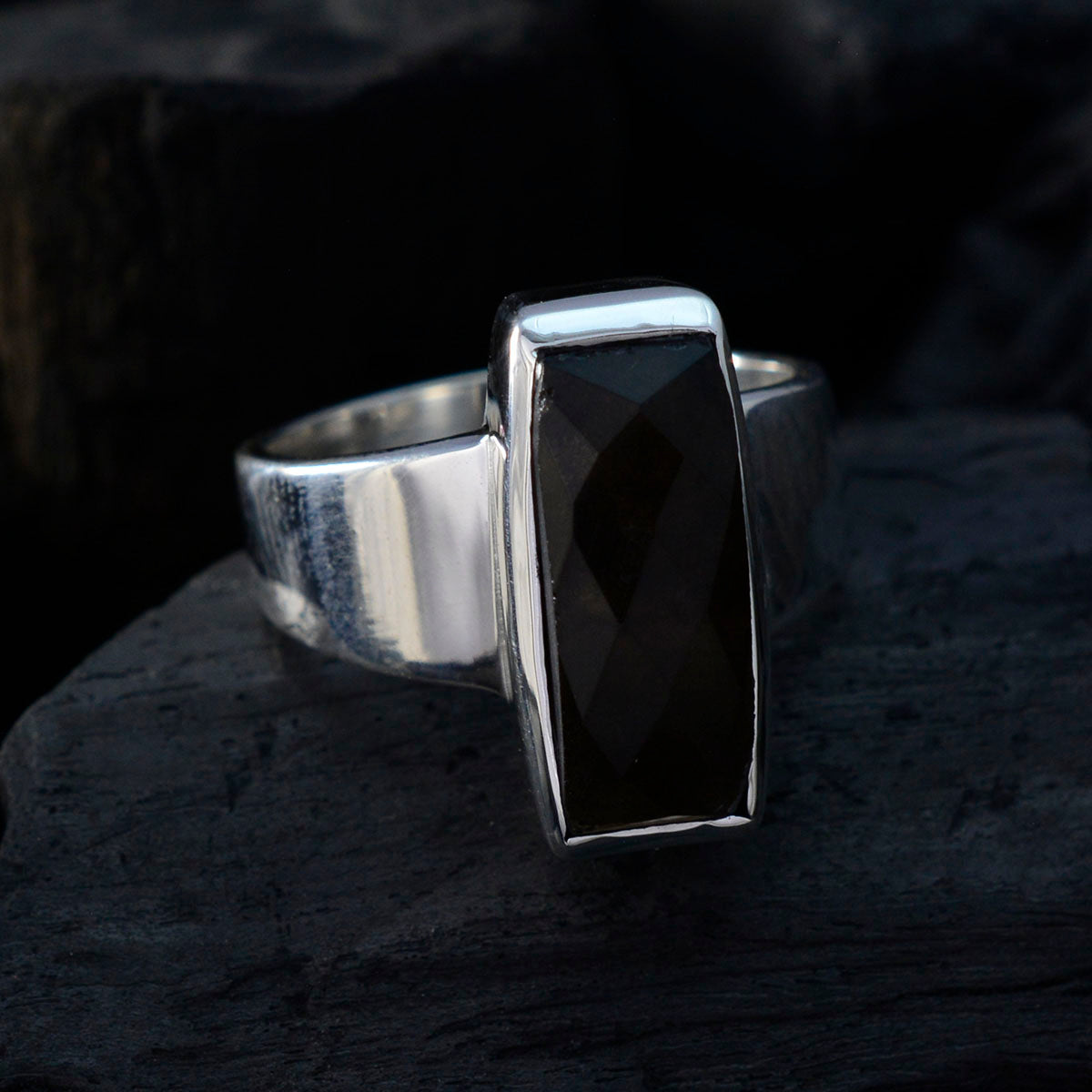 Siti Abstract Brown Solitaire Ring