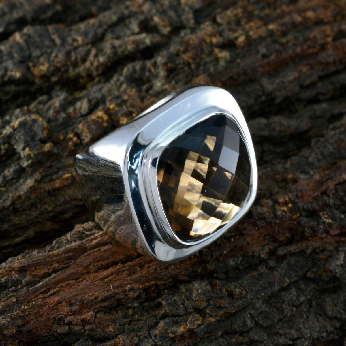 Inès Signet Brown Solitaire Ring