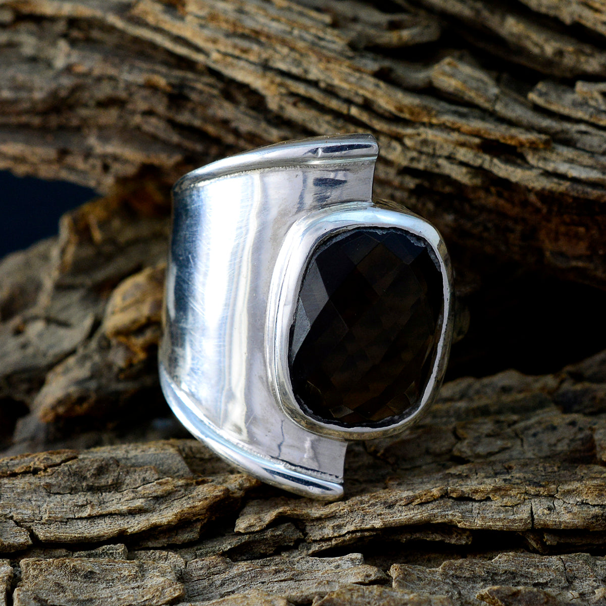 Antonia Armor Brown Solitaire Ring