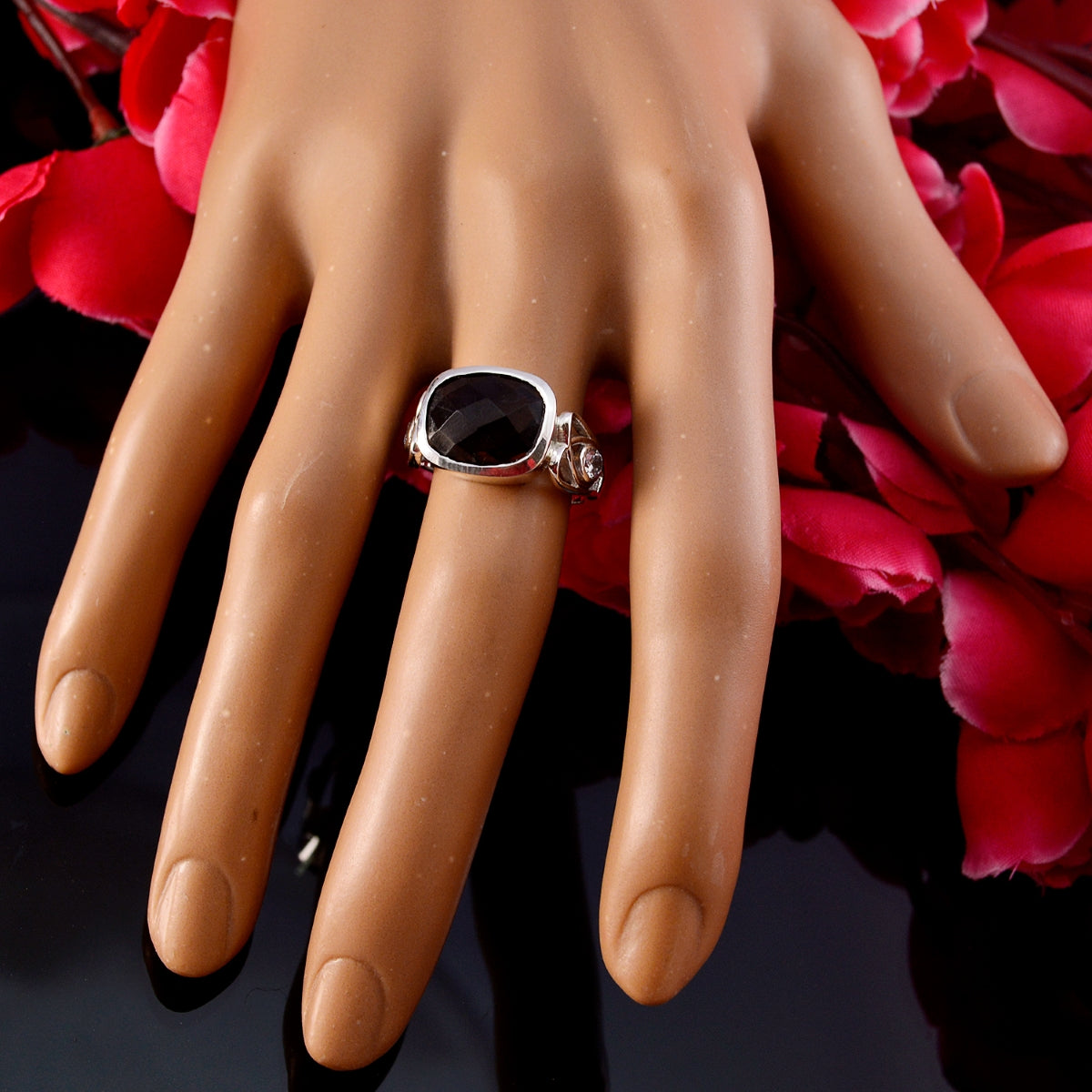 Dewi Boho Brown Halo Ring