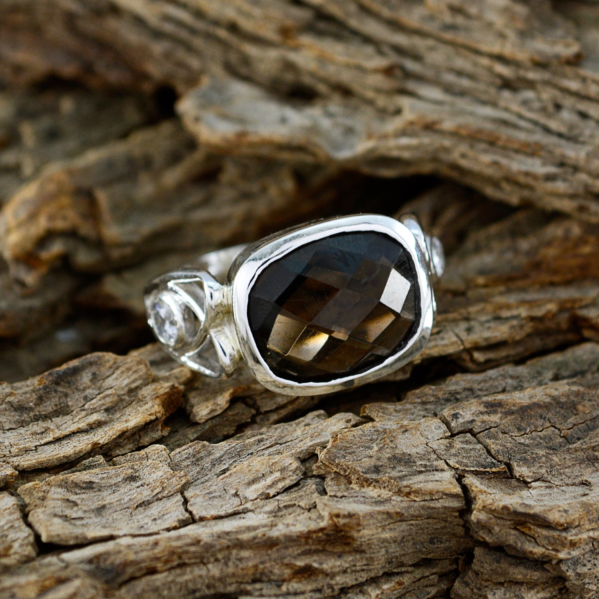 Dewi Boho Brown Halo Ring