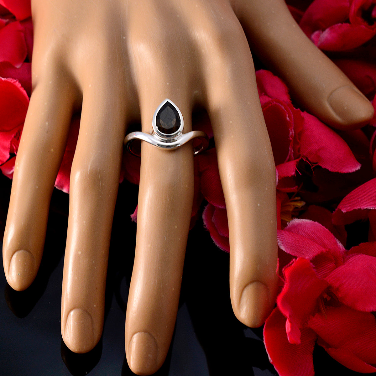 Yasmin Fairytale Brown Solitaire Ring