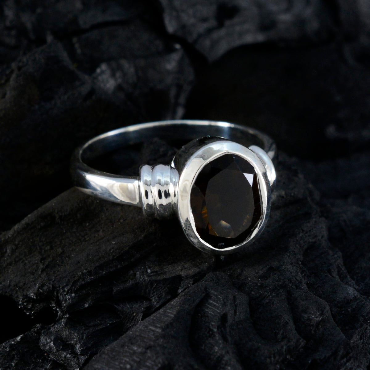 Mila Luxurious Brown Solitaire Ring
