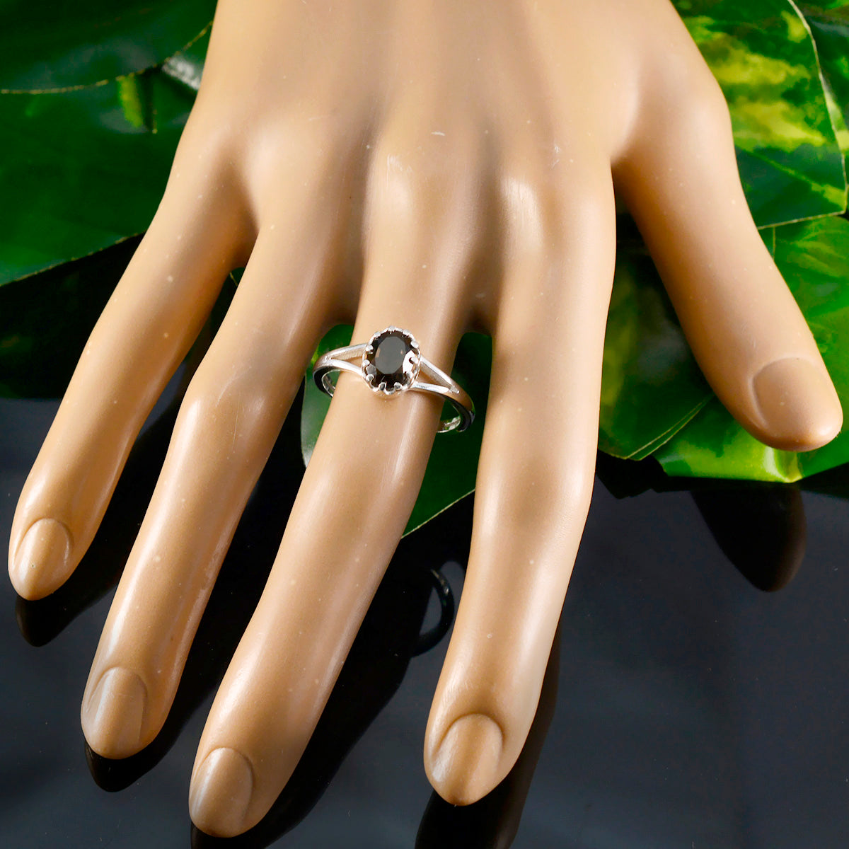 Seo-yeon Contemporary Brown Solitaire Ring