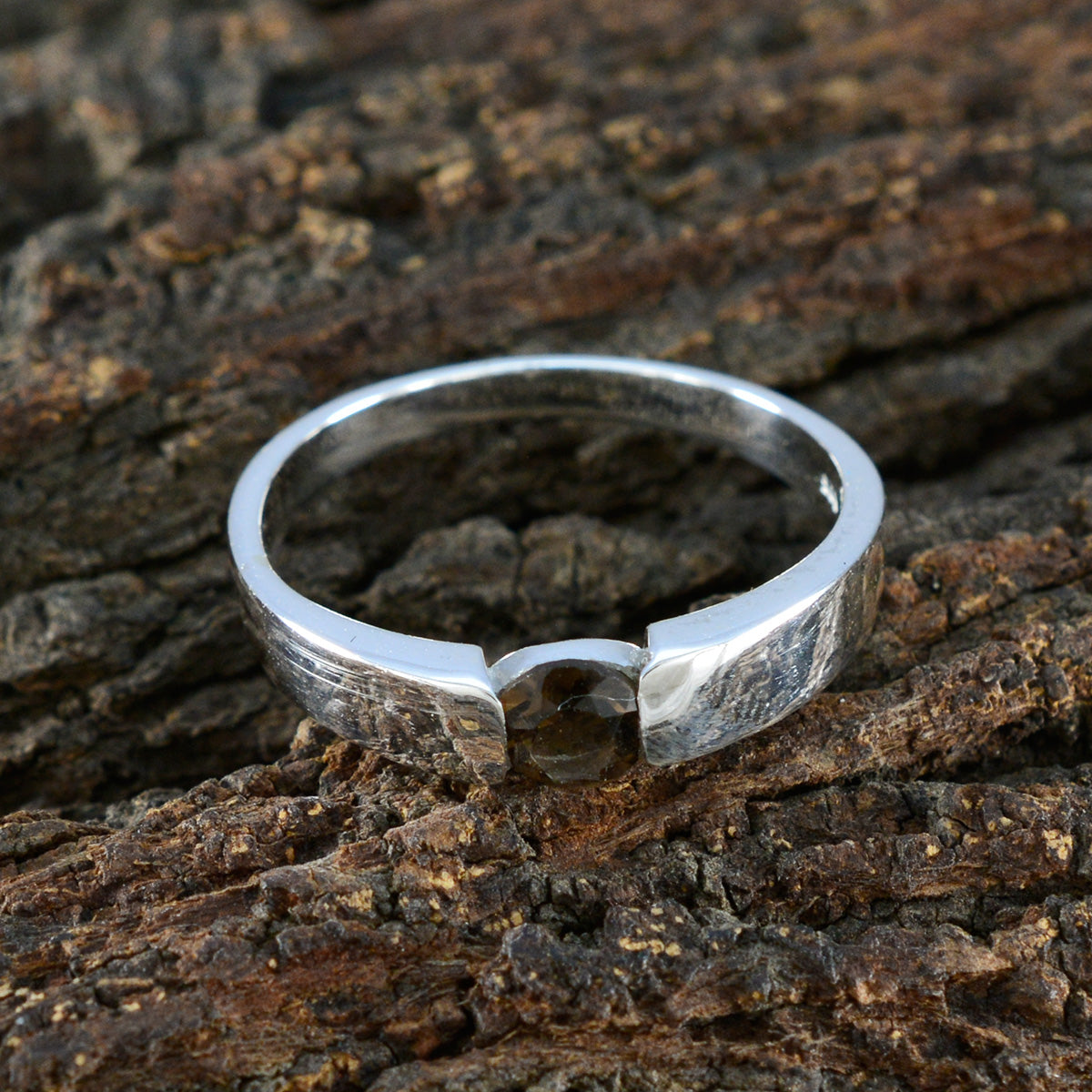 Pilar Trendy Brown Solitaire Ring