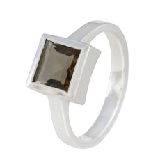 Ángeles Sophisticated Brown Solitaire Ring