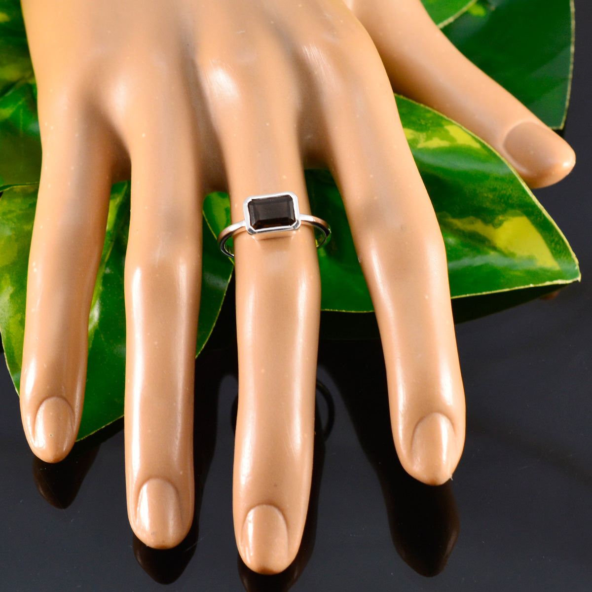 Wen Romantic Brown Solitaire Ring