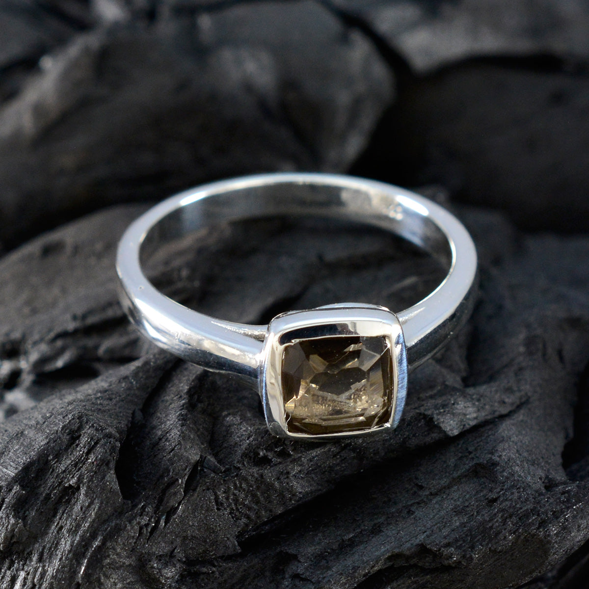 Violet Sophisticated Brown Solitaire Ring