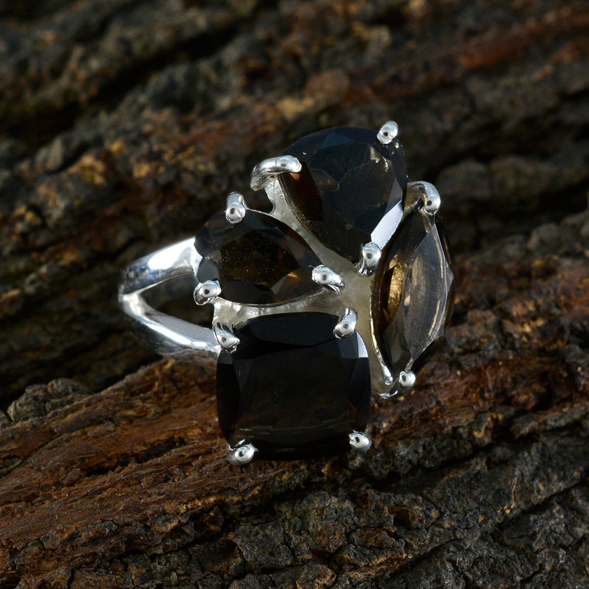 Aaliyah Armor Brown quarter Ring
