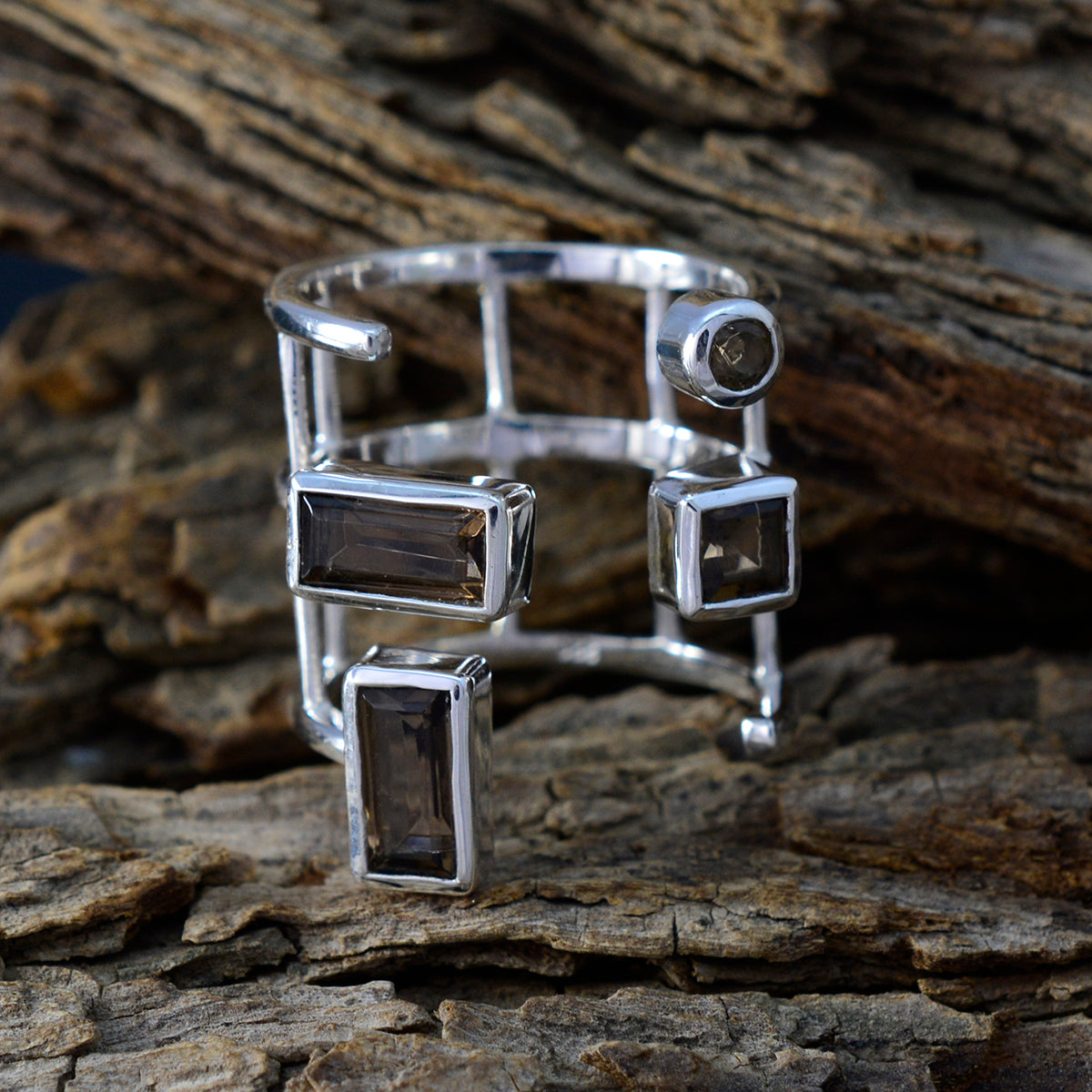 Fernanda Signet Brown quarter Ring