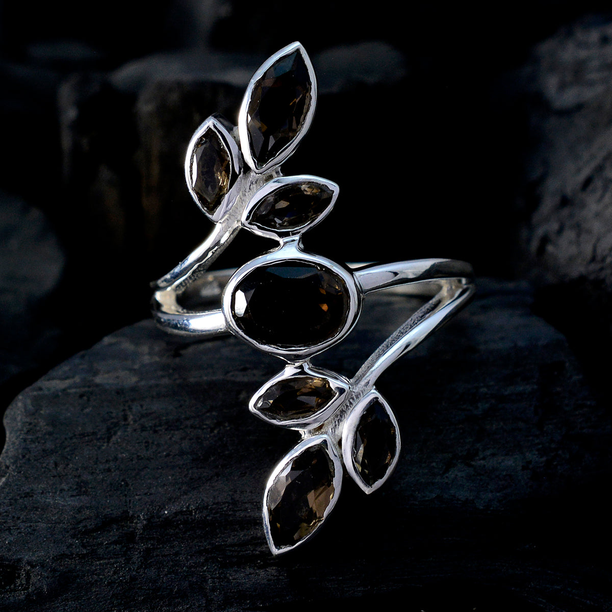 Maya Leafy Brown Hepta Ring