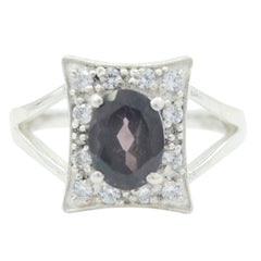 Saanvi Luxurious Brown Halo Ring