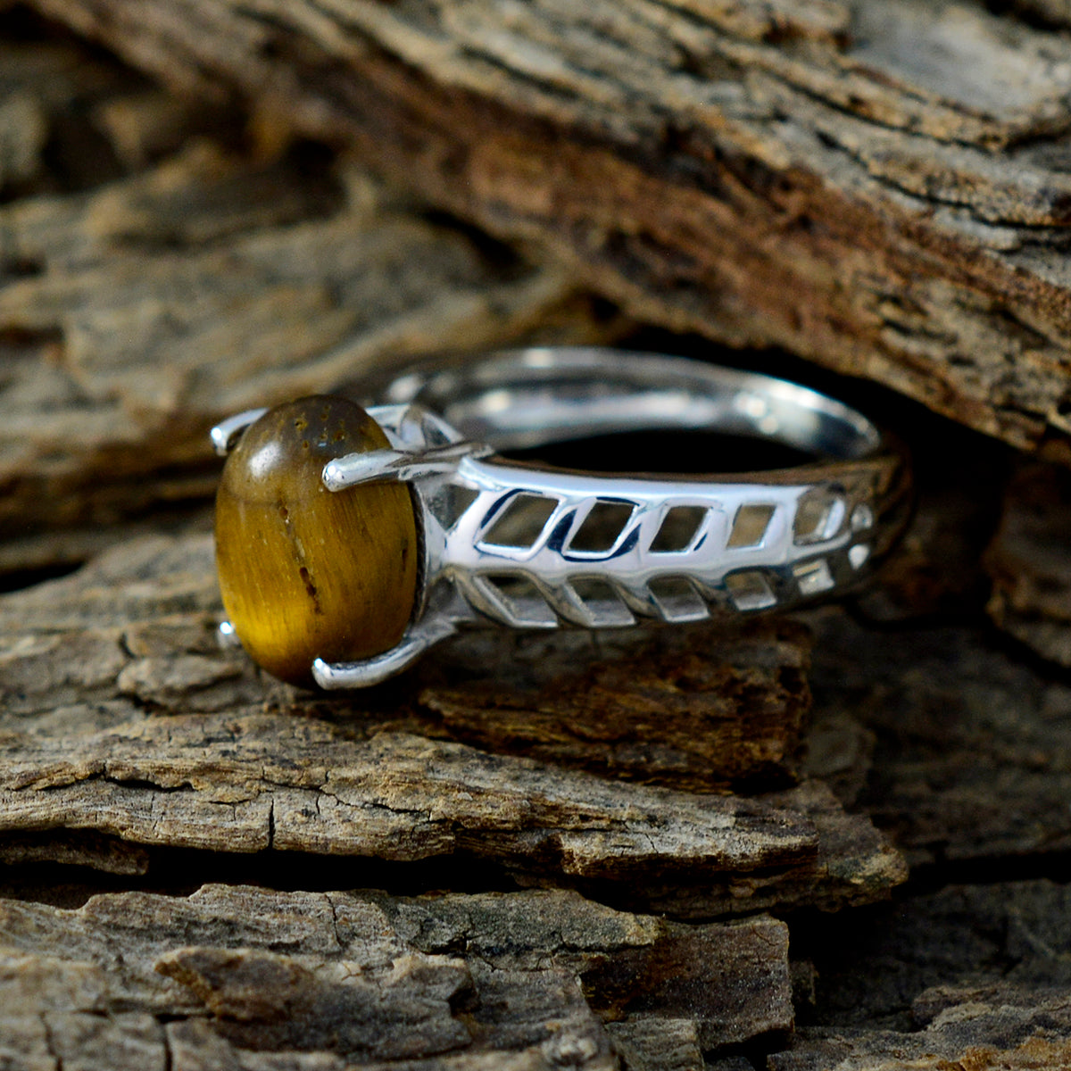 Victoria Filigree Brown Solitaire Ring