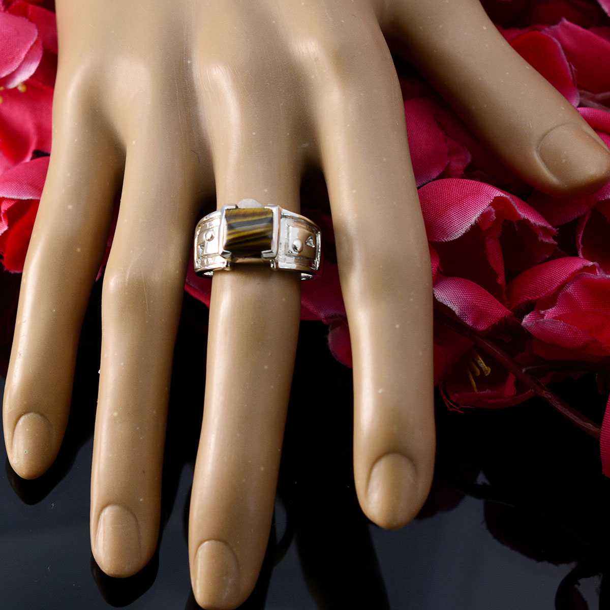 Alina Trendy Brown Solitaire Ring