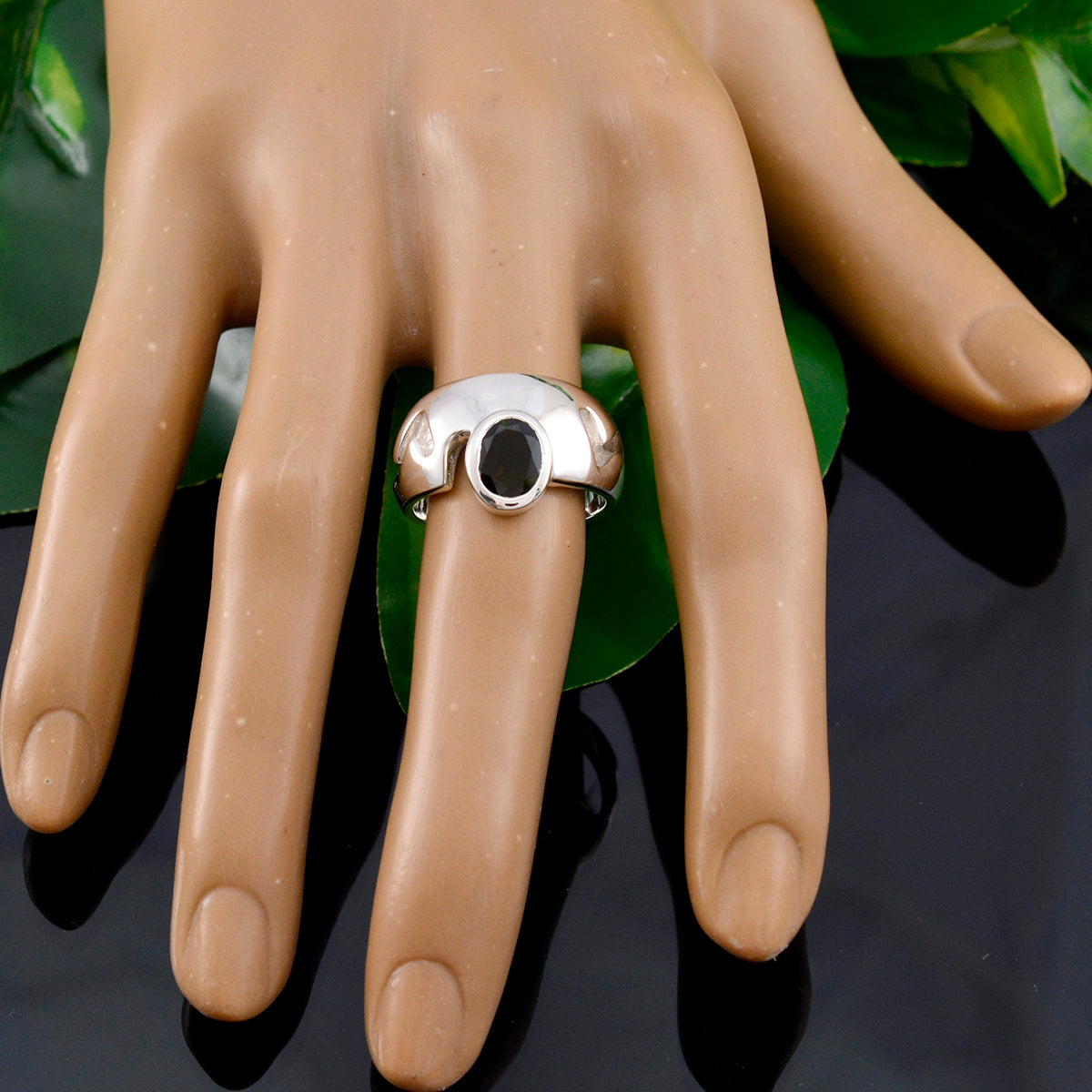 Aisha Cultural multicolor Solitaire Ring